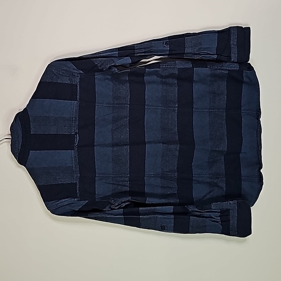 Silver medium blue plaid button down long sleeve shirt - Picture 4 of 6